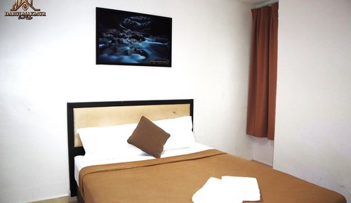 Two Beads Room