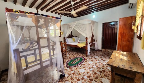 Superior Room, Pool View