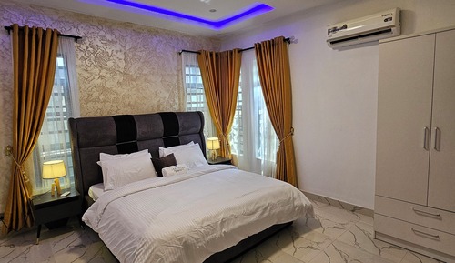 Deluxe Apartment, 1 Bedroom, Kitchen, Courtyard View