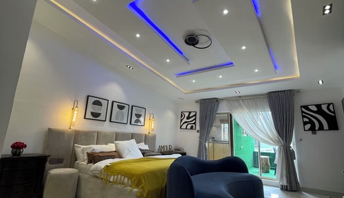 Premium Studio, City View