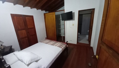 Basic Triple Room, Garden View