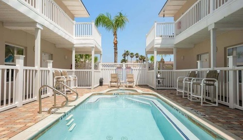 Condo, 3 Bedrooms