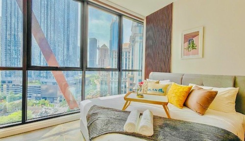Signature Suite, 1 King Bed with Sofa bed