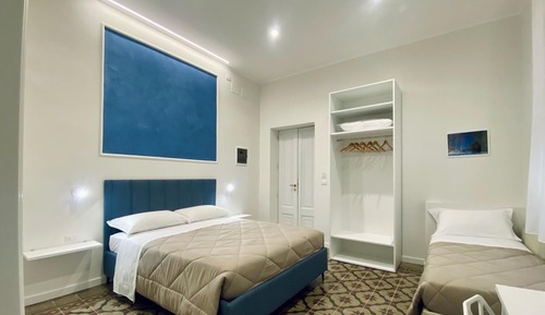 Comfort Triple Room, 1 Queen Bed, Non Smoking, Private Bathroom