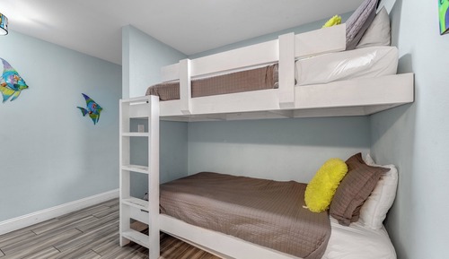 Condo, Multiple Beds, Balcony, Beach View (Laketown Wharf 335)