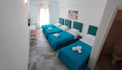 Basic Quadruple Room, Garden View