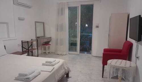 Large Double Room