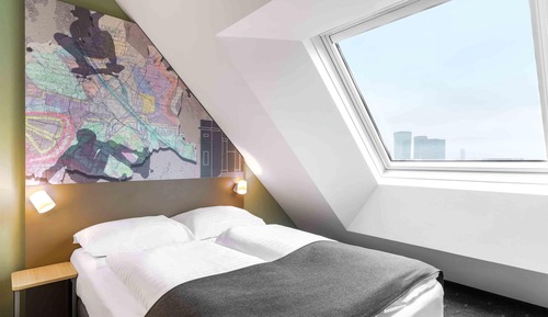 Double Room (French bed)