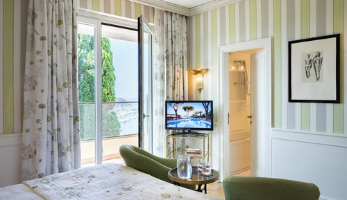 Suite, Sea View