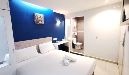 Deluxe Twin Room, 1 Queen Bed