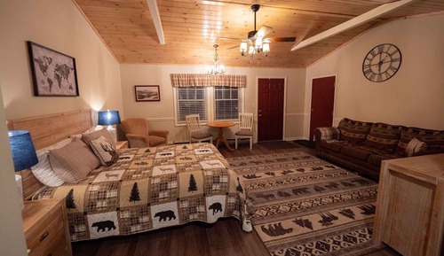 Deluxe Studio Suite