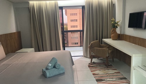 Classic Suite, Balcony, City View