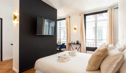Classic Apartment (5)
