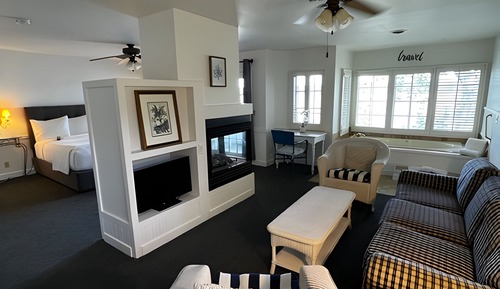 Cottage, 1 King Bed, Fireplace, Lakeside