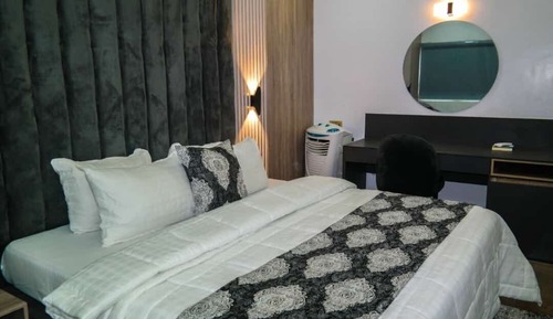 Deluxe Shared Dormitory