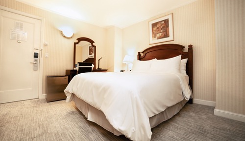 High Floor, 1 Queen Bed
