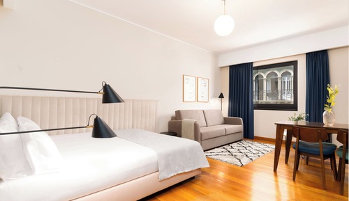 Studio with Sofa Bed