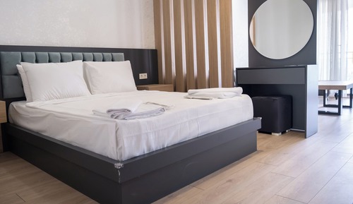 Junior Studio Suite