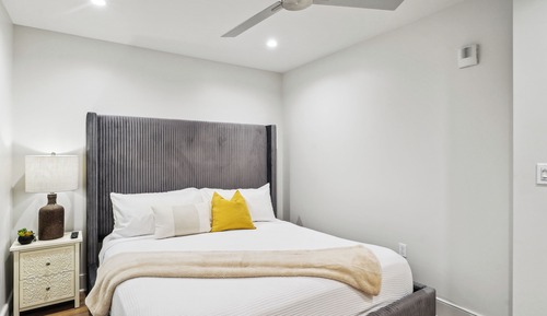 Premium Condo, 5 Bedrooms