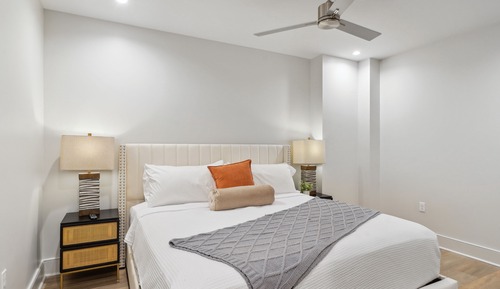 Standard Condo, 3 Bedrooms