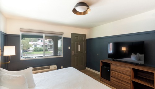 Signature Room