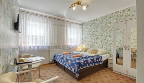 Basic Double Room