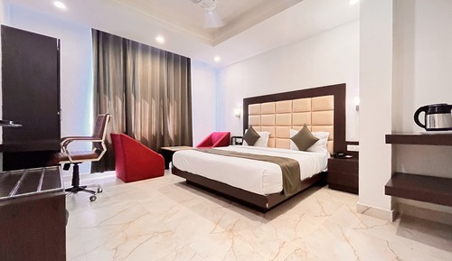 Executive Room, City View