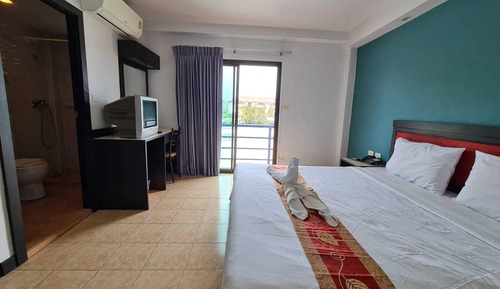 Deluxe Double or Twin Room