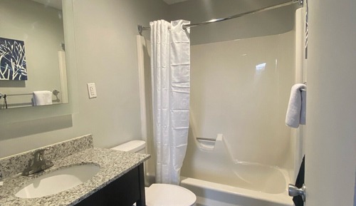 Deluxe Studio Suite (Newly Renovated)