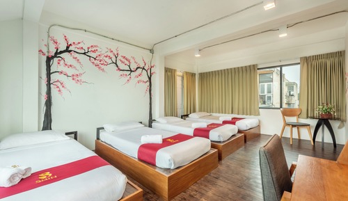 Classic Quadruple Room, 1 Bedroom, Non Smoking, Refrigerator