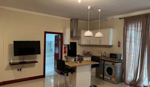 Deluxe Studio Suite, 1 Bedroom, Pool View