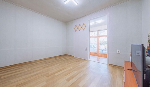 Room (private house)