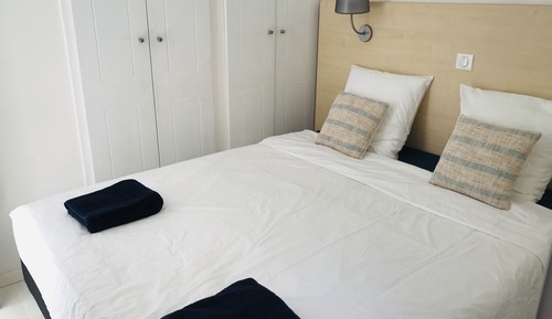 Panoramic Apartment, Pool Access, Sea View (213)