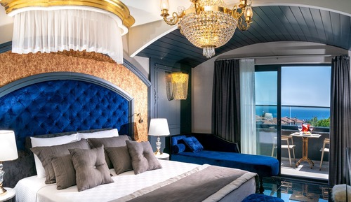 Exclusive Room