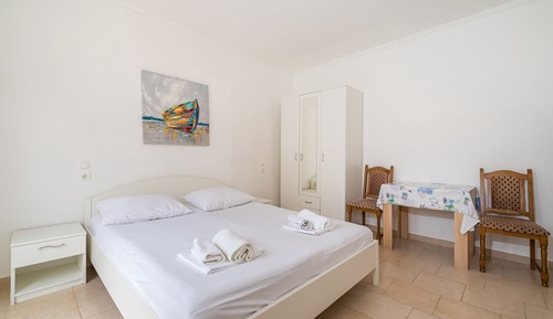Studio, Multiple Bedrooms, Garden View