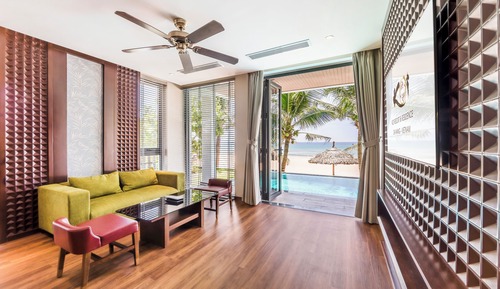 Three-bedroom beachfront villa with private pool