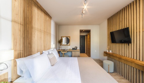 Economy Room