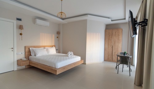 Standard Apartment, 1 Double Bed, City View