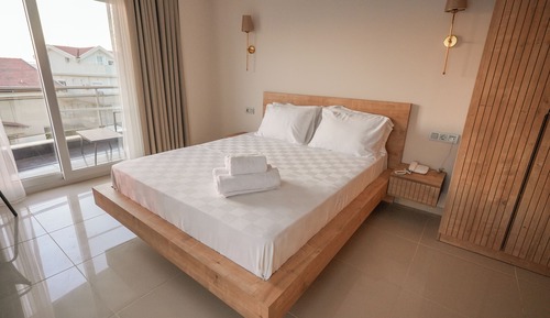 Exclusive Double Room, 1 Queen Bed, Lanai, Sea View