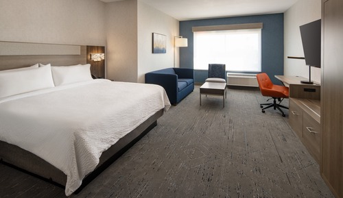 Suite, 1 King Bed, Accessible Bathtub (Mobility & Communications)
