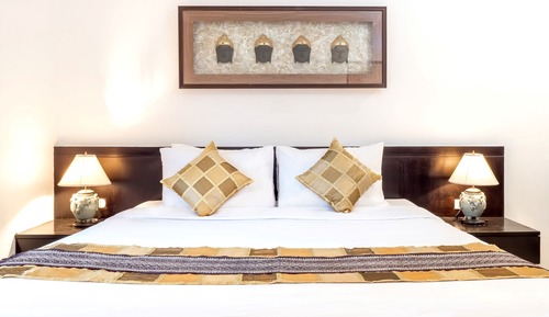 Standard Bungalow, 1 King Bed, Ensuite