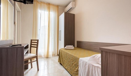 Classic Single Room