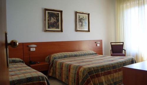 Comfort Triple Room