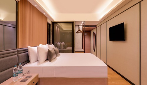 Executive Queen Room
