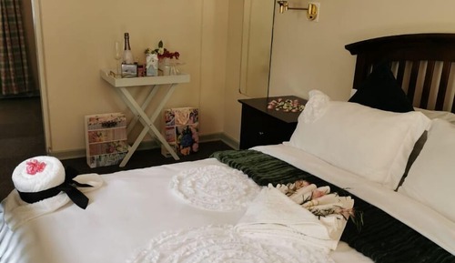 Royal Double Room, 1 Queen Bed, Garden View