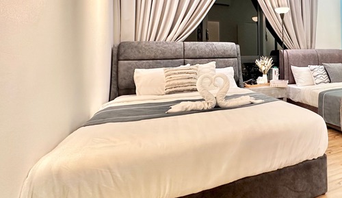 Deluxe Apartment, 2 Bedrooms, Accessible, City View