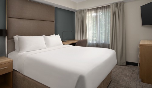 Suite, 2 Bedrooms (Hearing Accessible)
