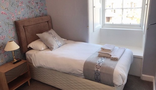 Single Room, Ensuite (Room 7)