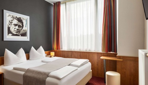 Comfort Room (Plus)