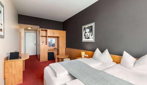 Room (Lounge)